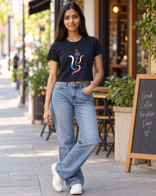 Bappa crop tee - model 1
