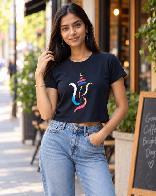 Bappa crop tee - model 2