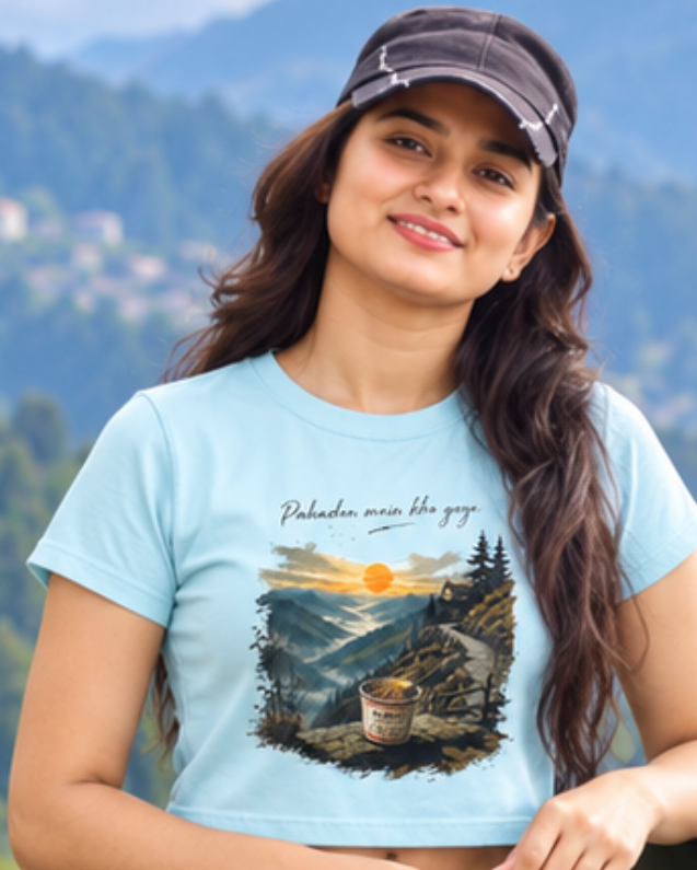 Pahadon Mein crop tee Aqua - model 2