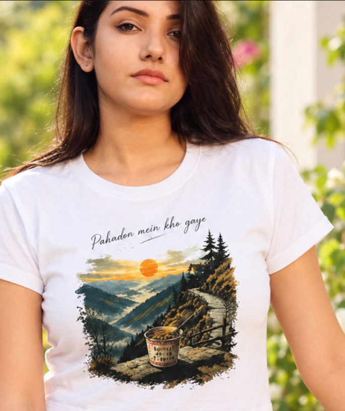 Pahadon Mein crop tee White - model 2